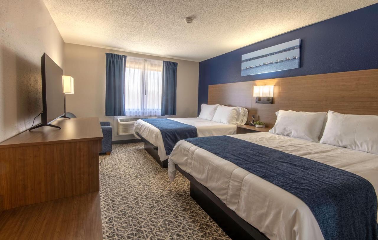 Hilltop Inn & Suites Grove Экстерьер фото